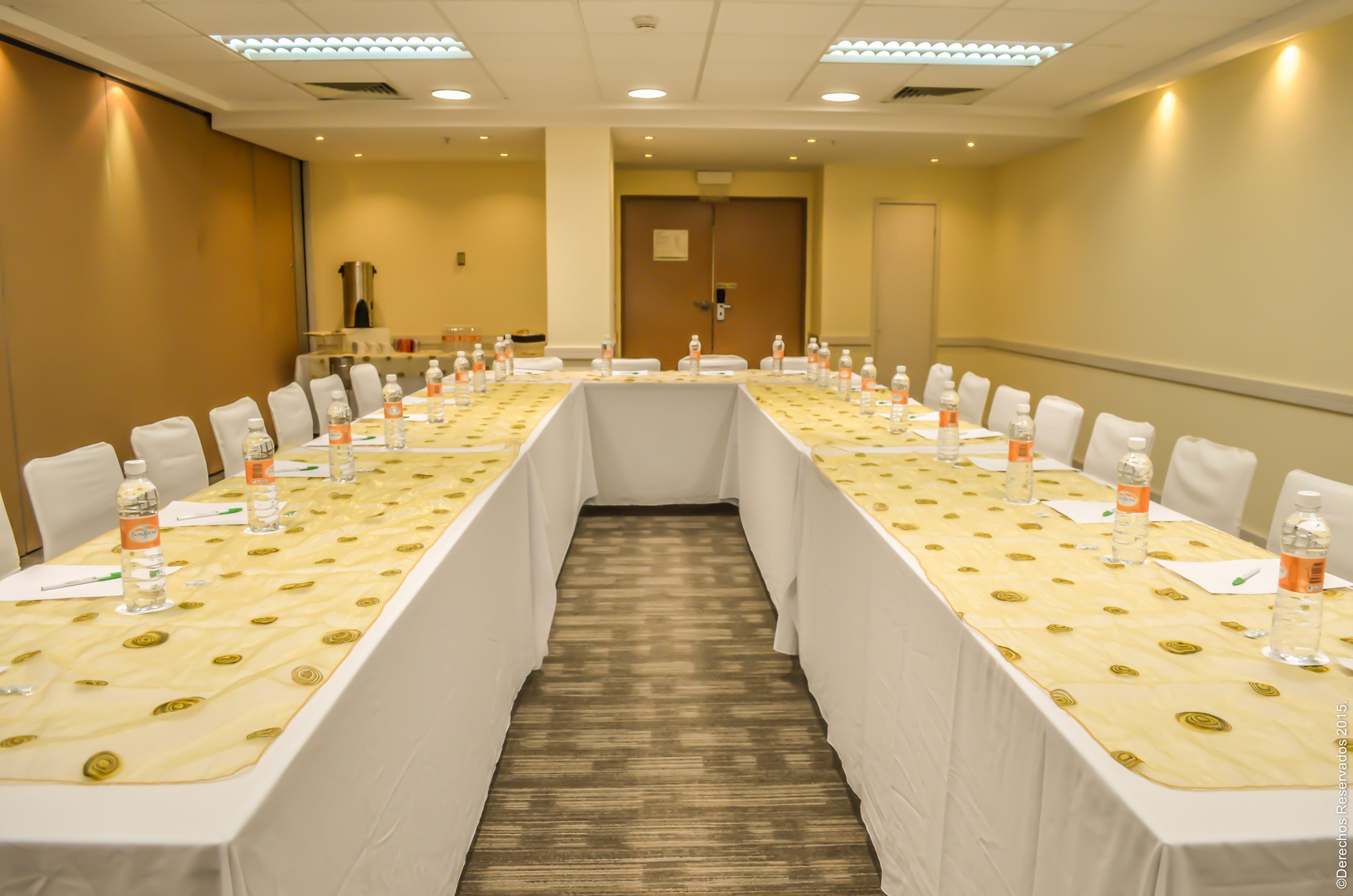 Holiday Inn Leon-Convention Center By Ihg Zewnętrze zdjęcie