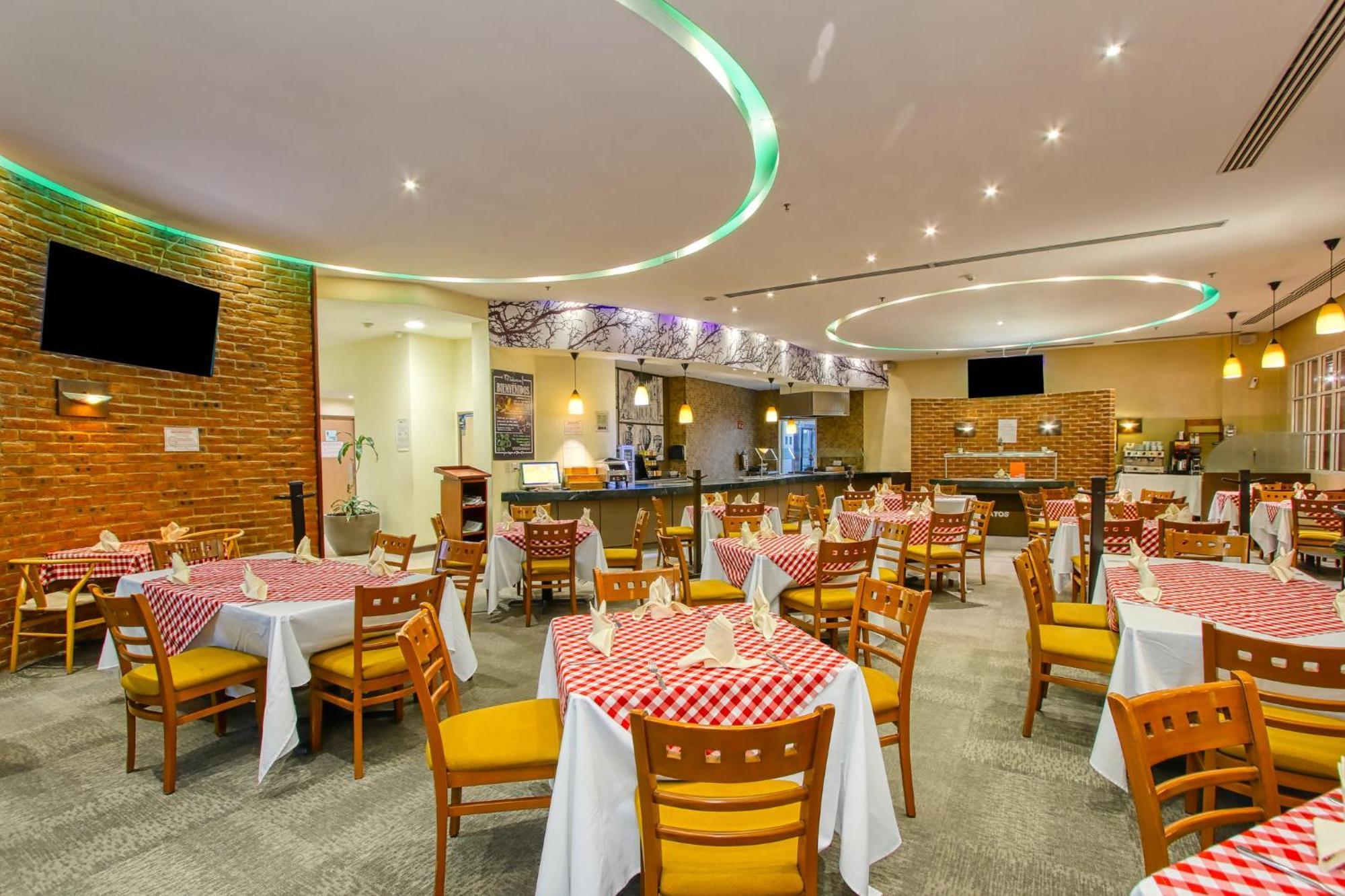 Holiday Inn Leon-Convention Center By Ihg Zewnętrze zdjęcie